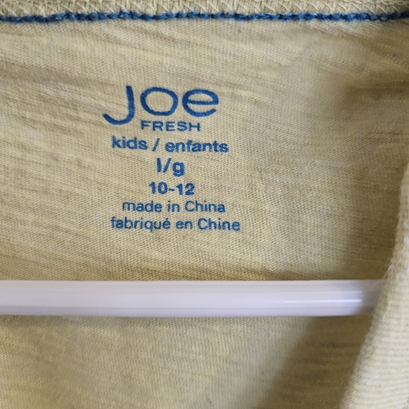 FREE W any purchase over $8! LOT of 2 size 10 boys shirts one Joe Fresh - Picture 3 of 7
